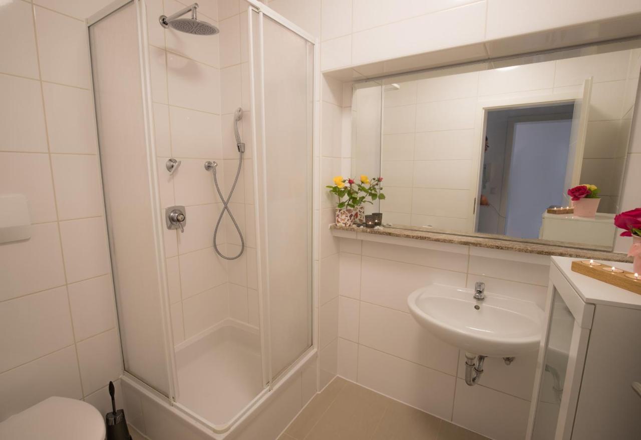 كوبلنس Villa Am Moselufer Im Kurort Koblenz-Guls المظهر الخارجي الصورة