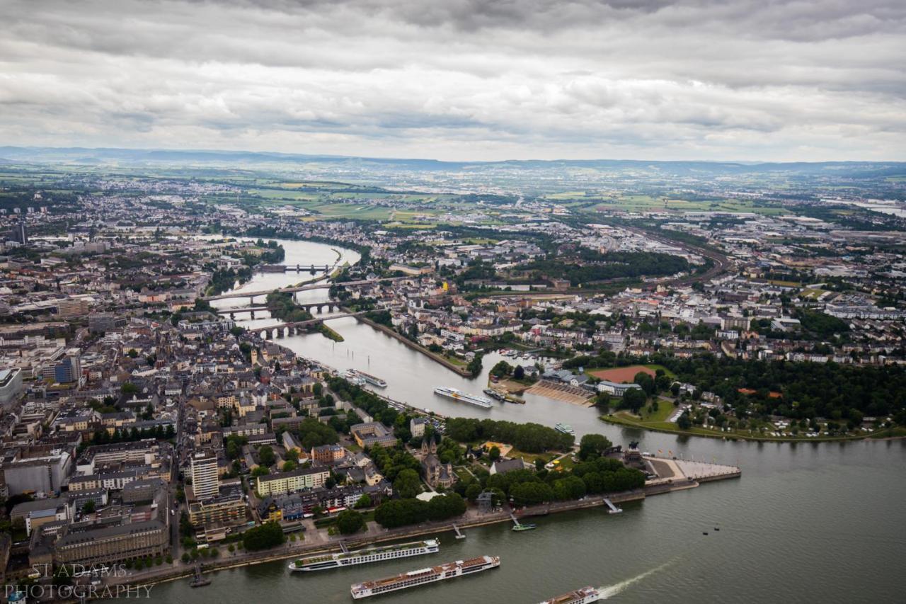 كوبلنس Villa Am Moselufer Im Kurort Koblenz-Guls المظهر الخارجي الصورة